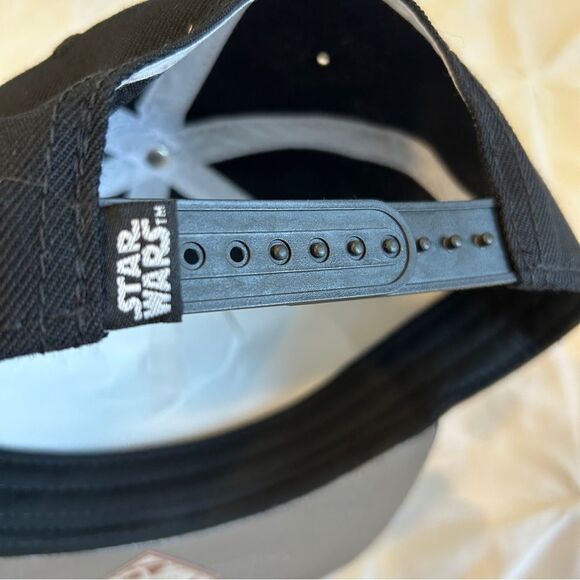 NWT Disney Star Wars Original Snapback Kylo Ren First Order Sub Cap Black OSFM - Picture 8 of 9